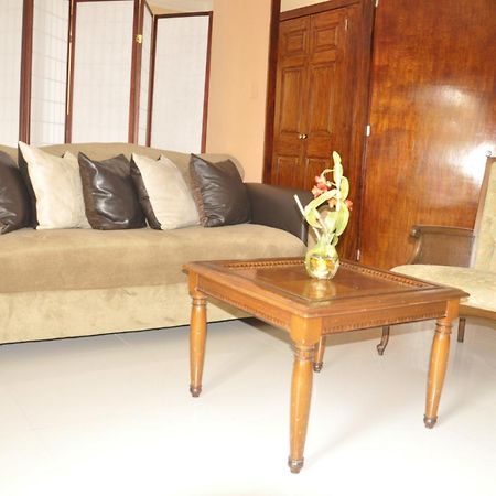 Sams Hotel Port-au-Prince Esterno foto