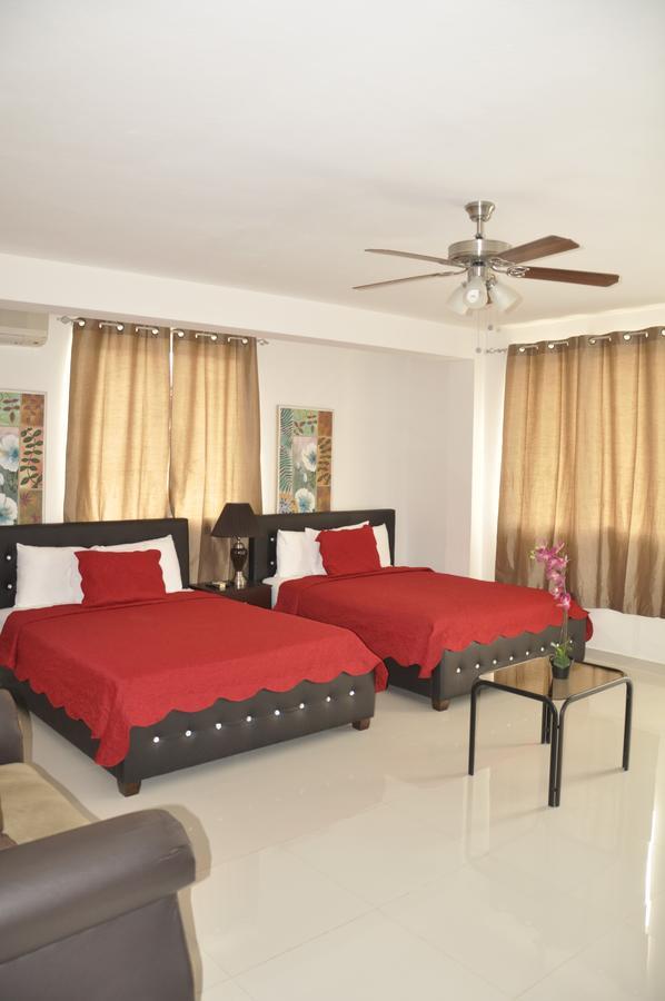 Sams Hotel Port-au-Prince Esterno foto